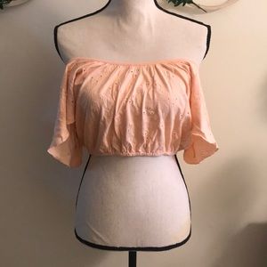 Daisy eyelet top 🌼